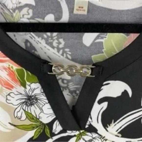 Tradition Floral Multicoloured 3/4 Sleeve Medium Top with Embellishment - Picture 10 of 13